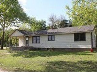 5406 S Obee Rd, Hutchinson, KS 67501