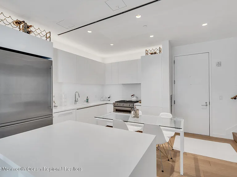 601 Heck St #307 — Photo 8