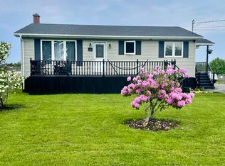 46 Rateau St, Cape Breton, NS B1V 1X5