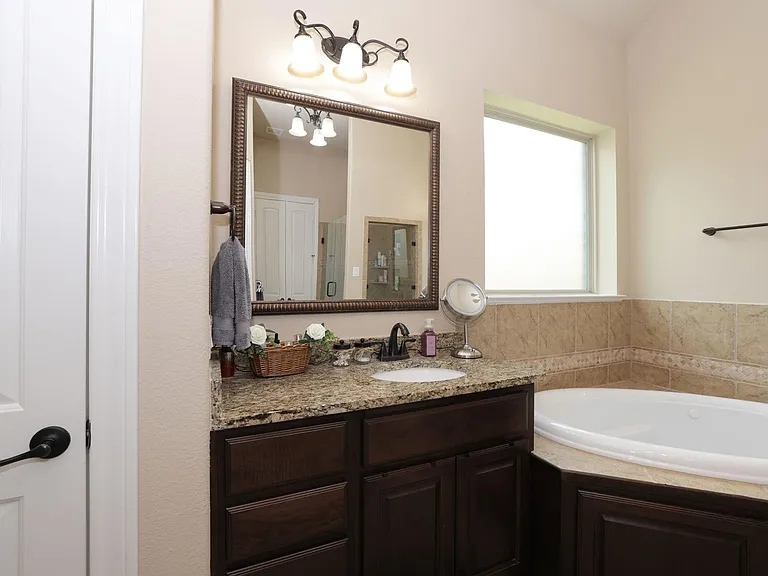 23311 Preserve View Cir — Photo 31