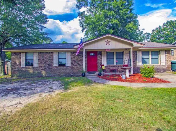 2194 Pompano St, Cantonment, FL 32533