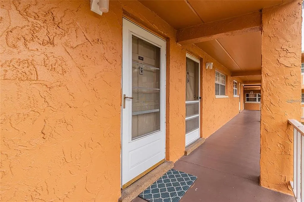 1 bed, 1.0 bath, 747 sqft, $2,000 — Photo 4