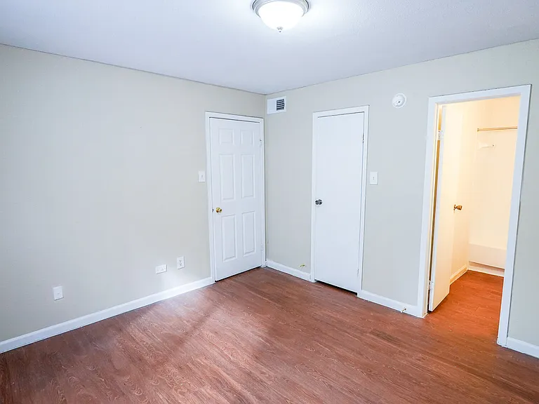 La Esencia Apartments — Photo 16