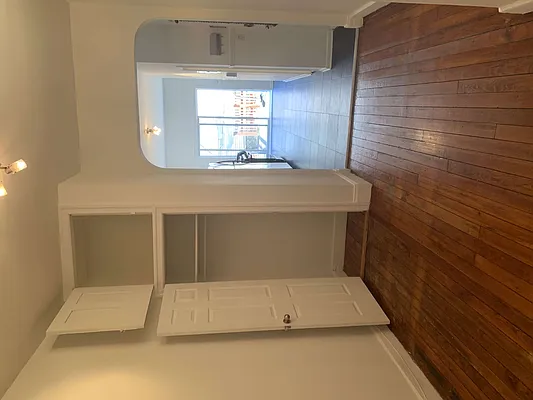 Rented by Flatiron Real Estate Advisors LLC | media 23