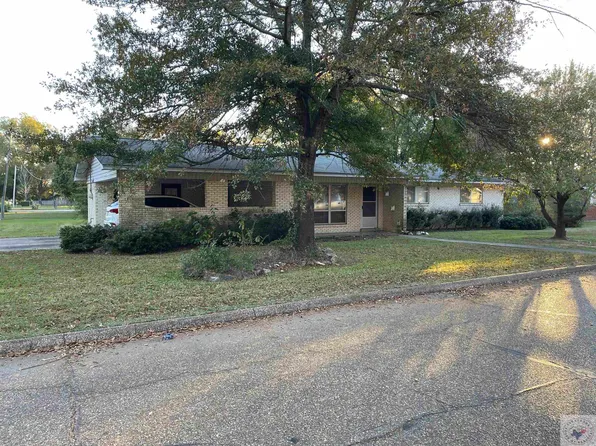 30 Green Acre Dr, Texarkana, AR 71854