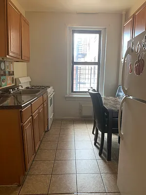 Rented by Real Broker NY LLC | media 2