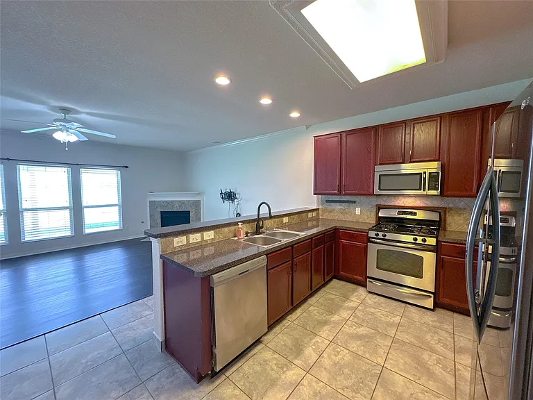 14819 Grove Canyon Ct — Photo 4