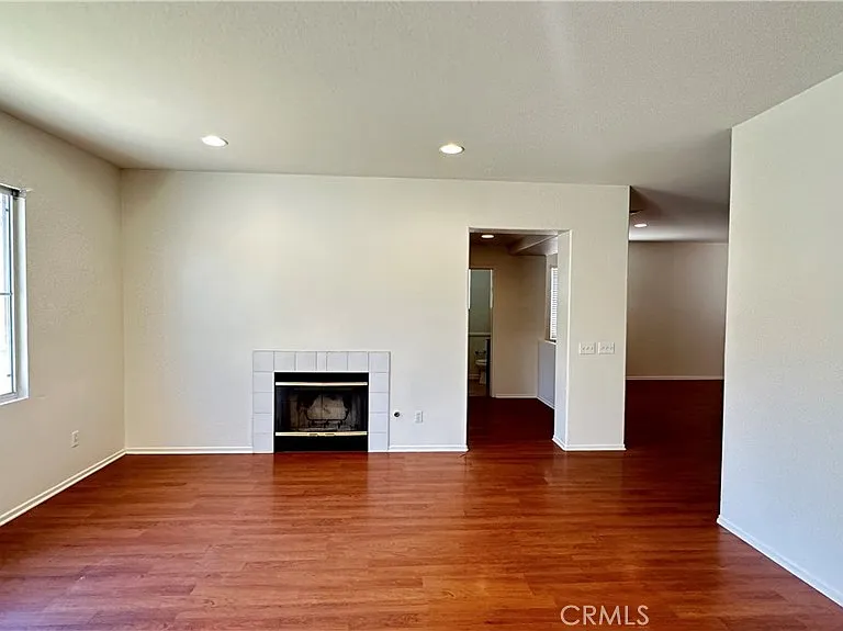 42558 Sparks Ct — Photo 8