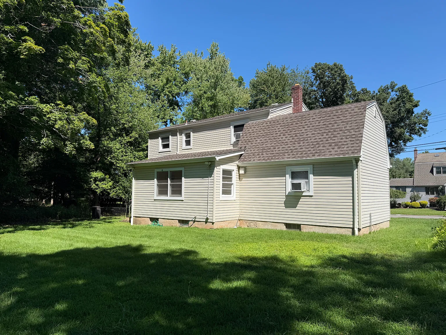 4 bed, 1606 sqft, $4,500 — Photo 3