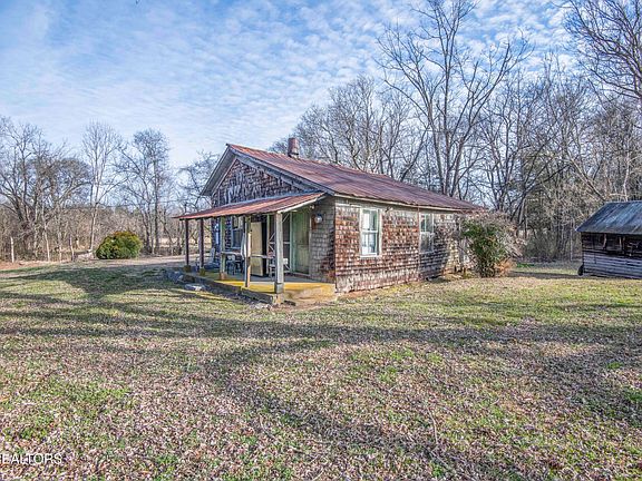 3rd image of 259 Sherman Rd