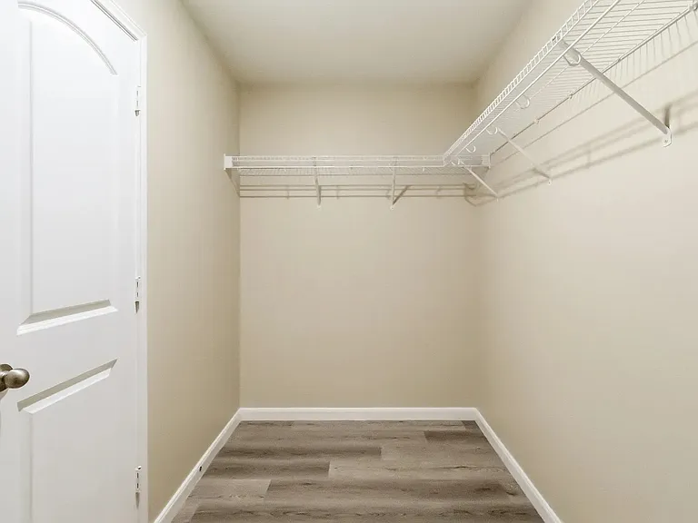 15027 Harbor Lndg — Photo 24