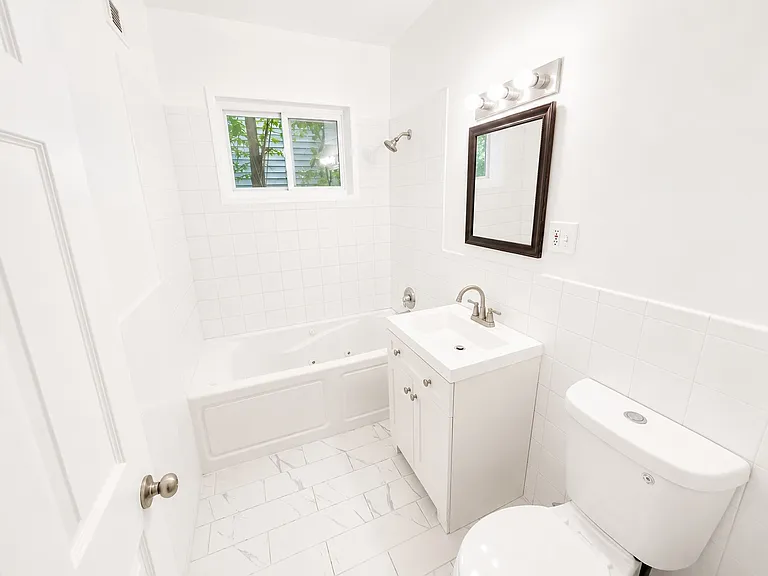 8210 Tahona Dr — Photo 24