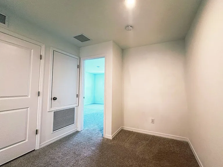 5770 Windy Bay Ter — Photo 12
