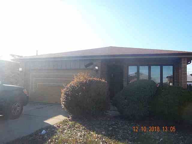1st image of 436 Hoxie Ave