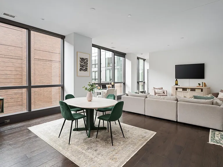 250 Spring St #313 — Photo 9