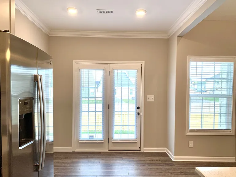 421 Ayden Ln — Photo 14