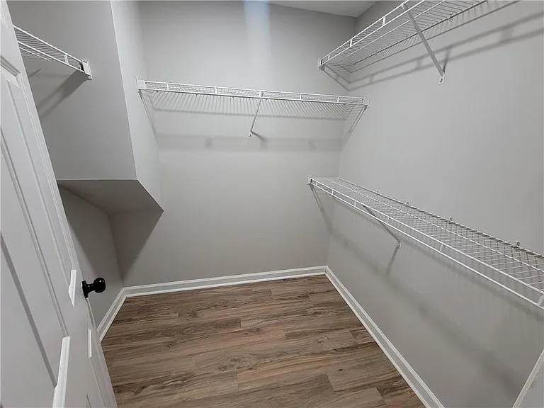 1710 McDowell Ct — Photo 12