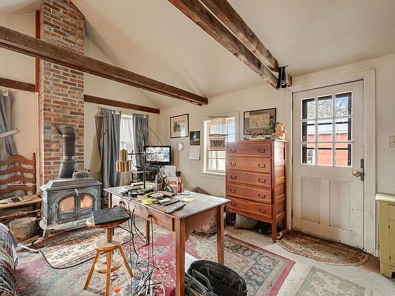 4th image of 176 Monkton Ridge