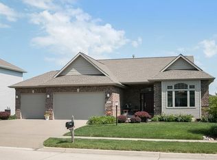 4412 Cumberland Ln, Iowa City, IA 52245