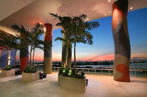 3rd image of 50 Biscayne Blvd APT 5305