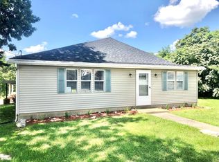 2810 Curvey St, Godfrey, IL 62035