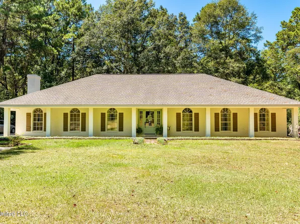 1543 Browns Bridge Rd, Hattiesburg, MS 39401