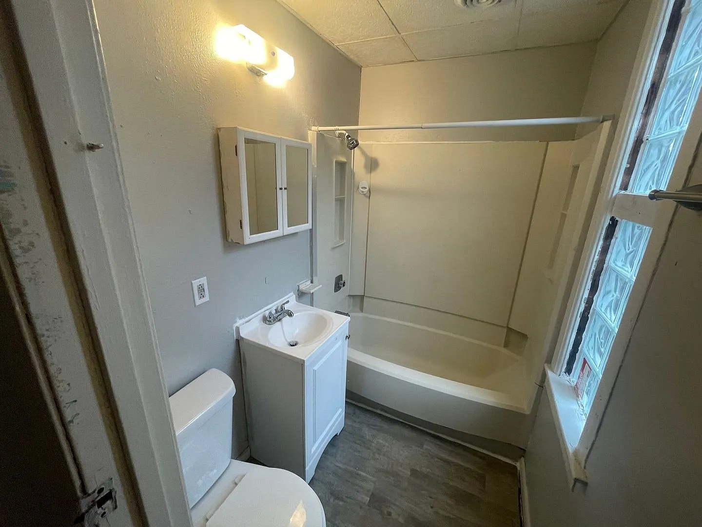 2421 S 5th Pl. - 4 Unit — Photo 4