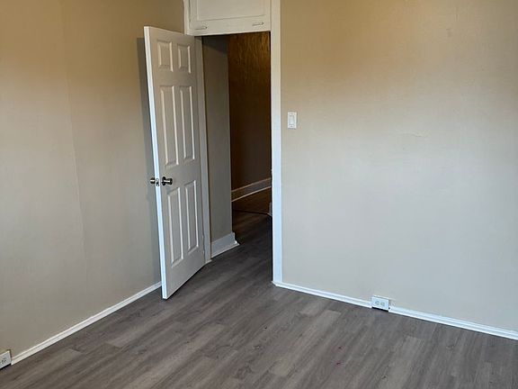 3rd image of 400-402 Mitchell Ave #402-2FC