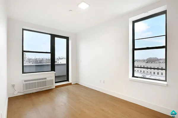 Rented by EXR | media 23