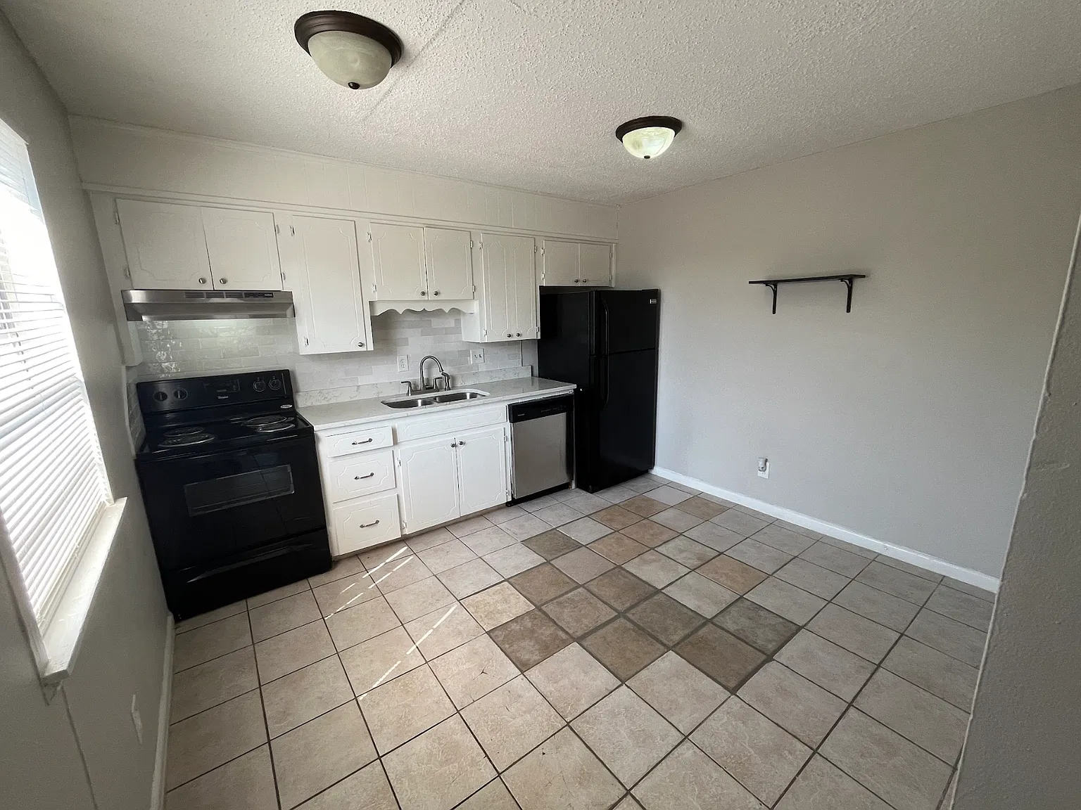 Studio, 450 sqft, $695 — Photo 4