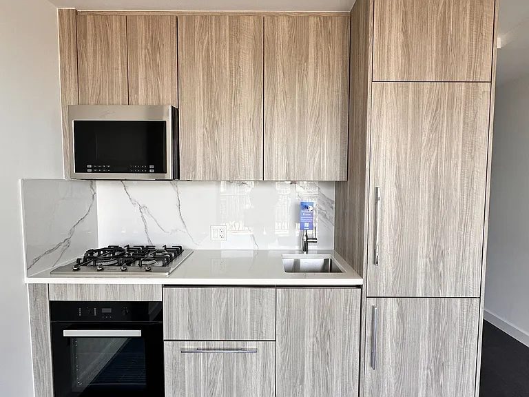 75 Billes Hts #1110 — Photo 13