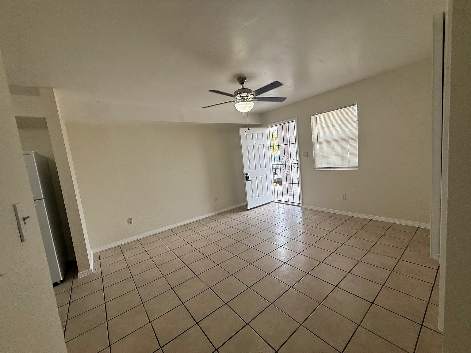 2 bed, 704 sqft, $850 — Photo 4