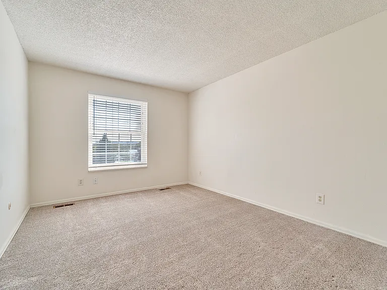 6414 W 113th Pl — Photo 12