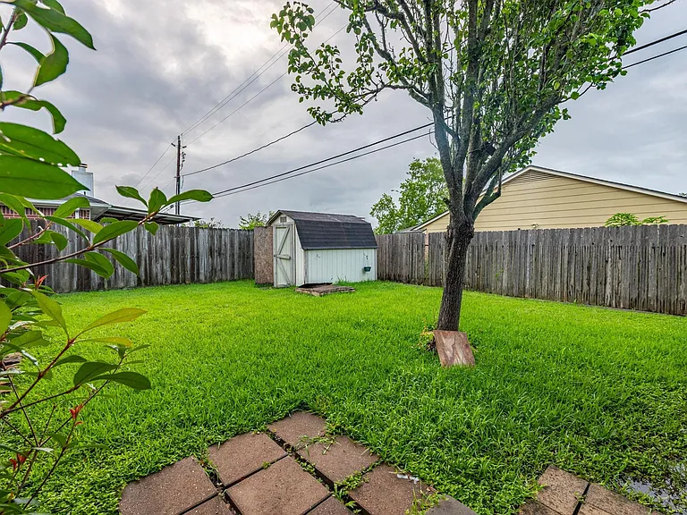 3503 Riverside Dr — Photo 24