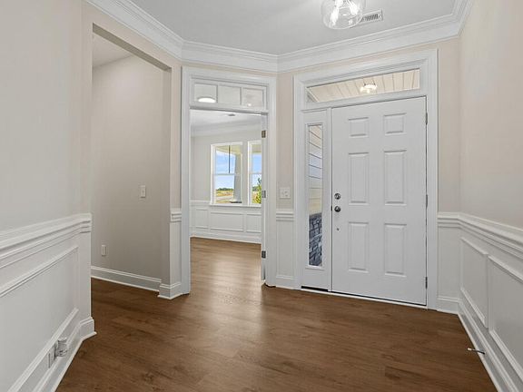 These photos are representative of this floor plan, but all options may not be available in every co