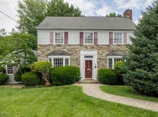 94 Chatham St, Chatham, NJ 07928