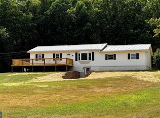 1437 Franklin Pike, Petersburg, WV 26847