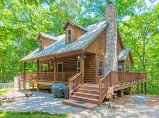 171 Blue Creek Cv, Cleveland, GA 30528