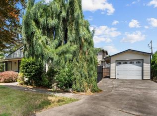 3407 SE Steele St #B, Portland, OR 97202