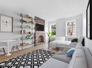 335 W 21st St APT 2RW, New York, NY