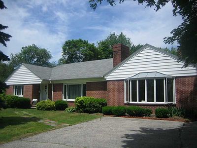 1075 Hartford Ave, Johnston, RI, 02919