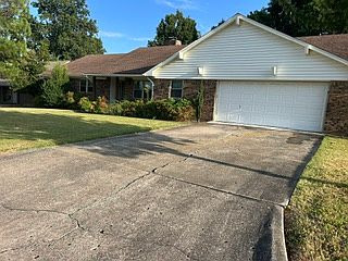 2nd image of 2507 Debby Jane Ln