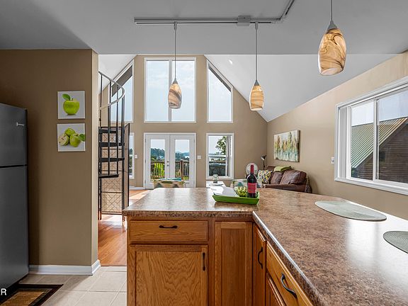 90th image of 3829 Island View Rd