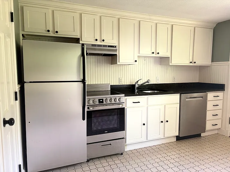34 Gill Rd #4 — Photo 3
