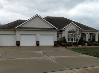 1309 SW Foxtail Dr, Grain Valley, MO 64029
