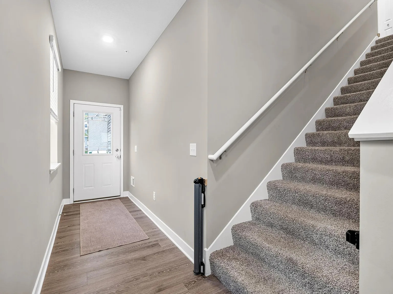 3 bed, 2.5 bath, 1966 sqft, $2,895 — Photo 2