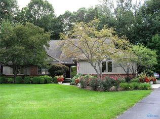 64 Wolf Ridge Dr, Holland, OH 43528