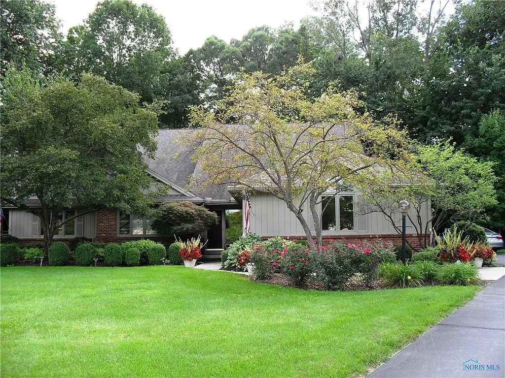 64 Wolf Ridge Dr photo 1
