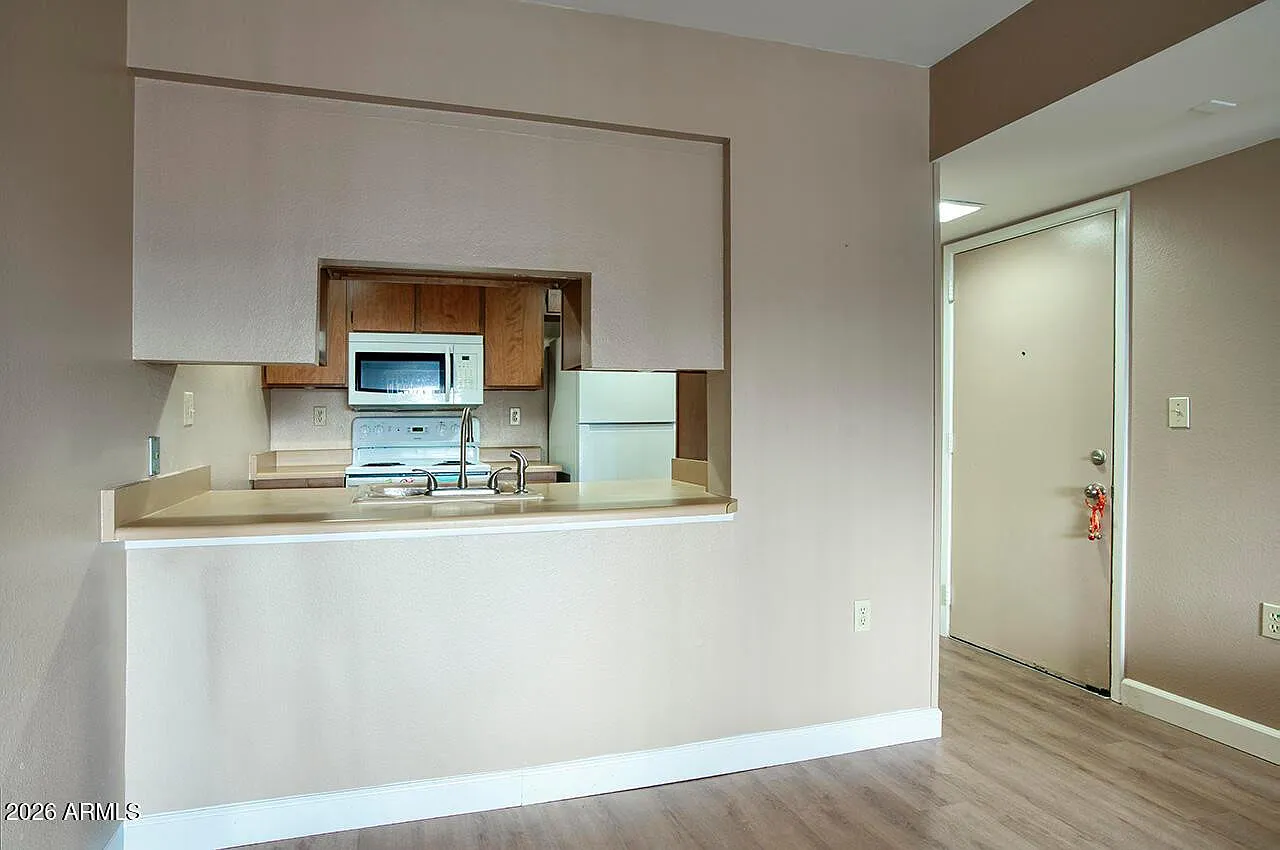 1 bed, 1.0 bath, 629 sqft, $1,250 — Photo 4