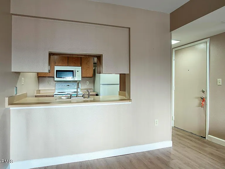 3033 E Devonshire Ave #3032 — Photo 4